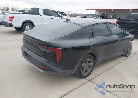 2025 Kia K4 Lxs z USA, uszkodzony, nr VIN 3KPFT4DE8SE130990